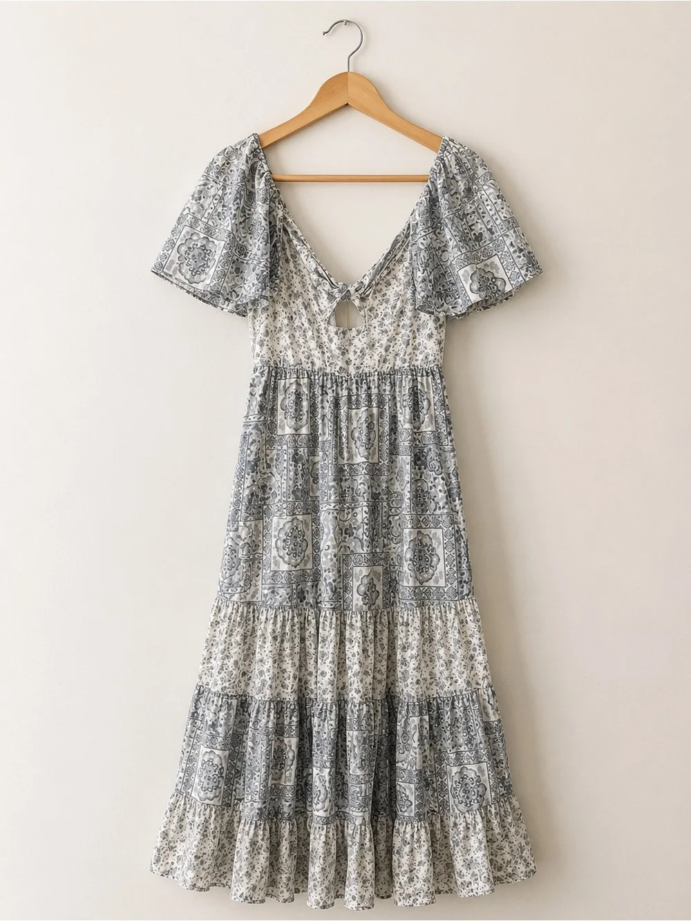 Boho Maxi Dress Cottagecore Flutter Sleeve Tiered Floral Abercrombie Size Small
